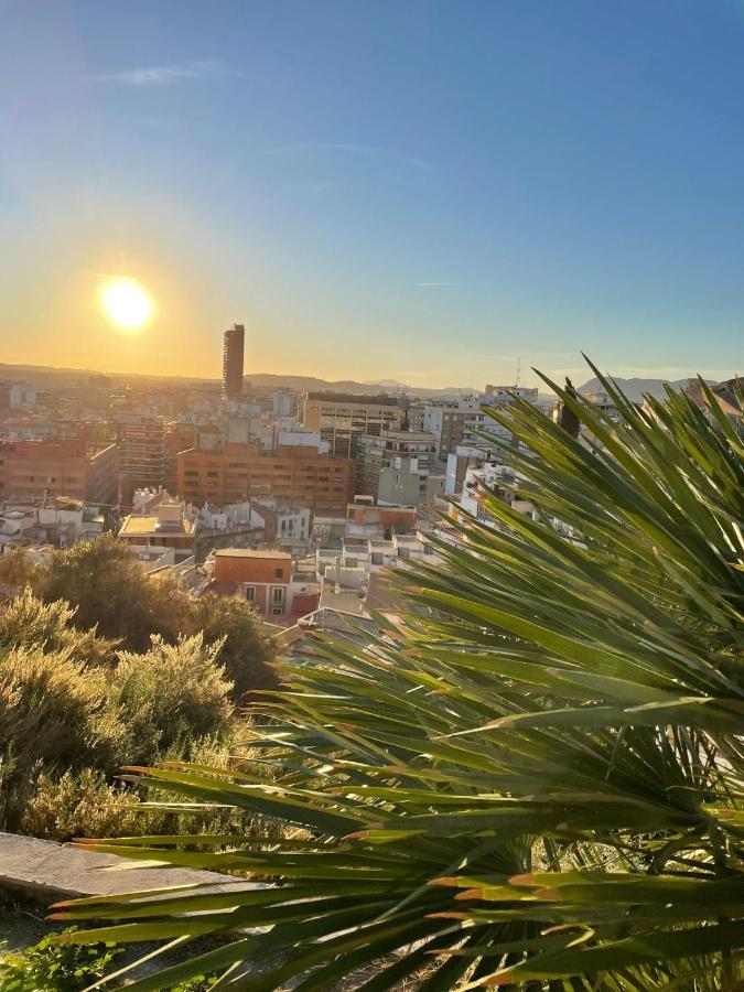 Hanna'S Estudio Deluxe Alicante Exteriör bild